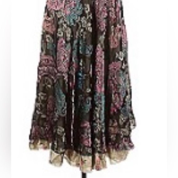 EUC Silk Skirt. EU Size 40 US  Small - Picture 1 of 6